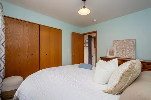 Bedroom - 6809 Normandy Dr, Spring Grove, IL 60081 photo 2 of 5