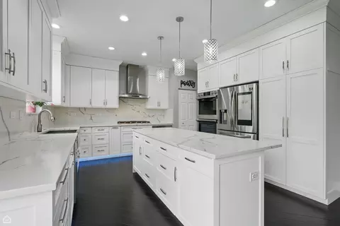 Kitchen - 465 Blue Heron Cir, Bartlett, IL 60103 photo 1 of 5