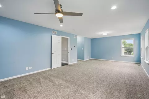 Other - 465 Blue Heron Cir, Bartlett, IL 60103 photo 4 of 9