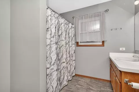 2111 Hastings Dr, Plainfield, IL 60586 photo 13