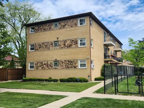 2413 N 76th Ave #3W, Elmwood Park, IL 60707