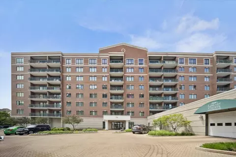 770 Pearson St #604, Des Plaines, IL 60016