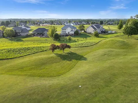 View/Area - 4 Emerald Crest Ct, Bloomington, IL 61705 photo 6 of 8