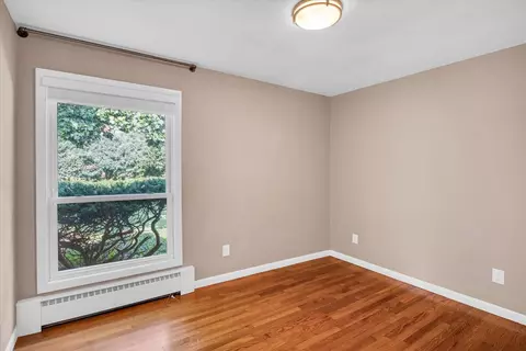 Bedroom - 70 Greencroft Dr, Champaign, IL 61821 photo 6 of 7