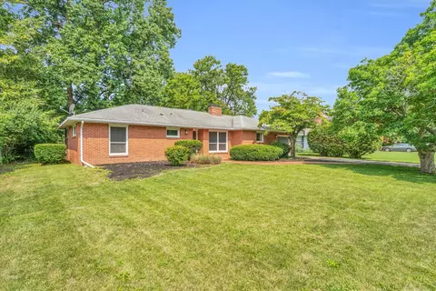 Exterior - 70 Greencroft Dr, Champaign, IL 61821 photo 1 of 12