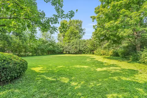 Exterior - 70 Greencroft Dr, Champaign, IL 61821 photo 7 of 12