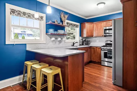 Kitchen - 1414 E Olive St, Bloomington, IL 61701 photo 3 of 6