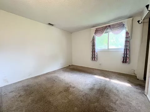 Bedroom - 1707 Highview Ave, Mchenry, IL 60050 photo 1 of 3