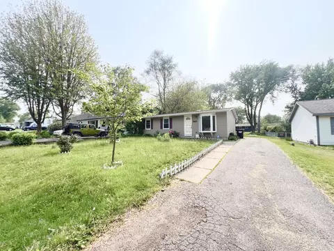 1707 Highview Ave, Mchenry, IL 60050
