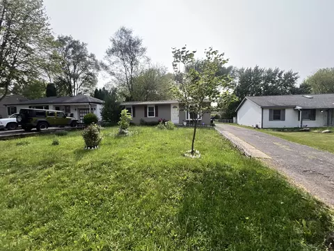Exterior - 1707 Highview Ave, Mchenry, IL 60050 photo 3 of 5