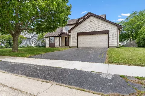 933 Tralee Ct, Gurnee, IL 60031