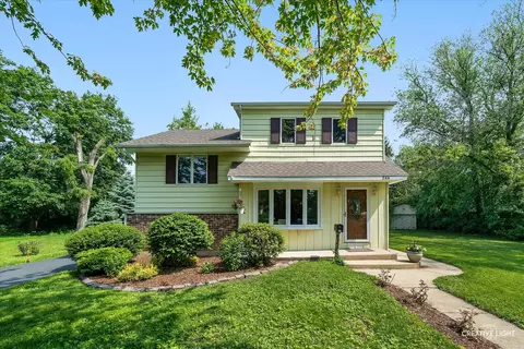 264 Beach St, Villa Park, IL 60181