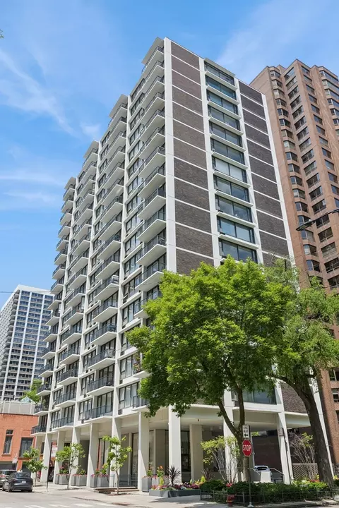 1400 N State Pkwy #9F, Chicago, IL 60610