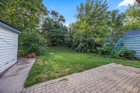 Exterior - 475 S Edison Ave, Elgin, IL 60123 photo 6 of 10