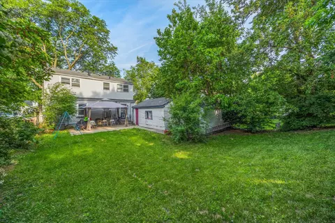 Exterior - 475 S Edison Ave, Elgin, IL 60123 photo 8 of 10