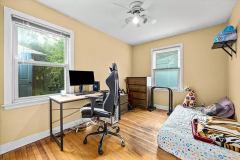 Bedroom - 475 S Edison Ave, Elgin, IL 60123 photo 4 of 4