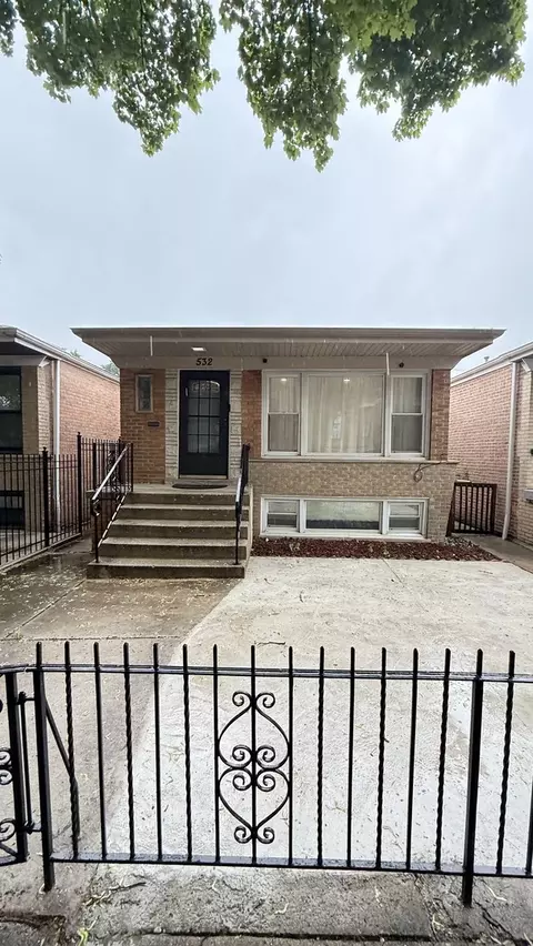 532 W 27th St, Chicago, IL 60616