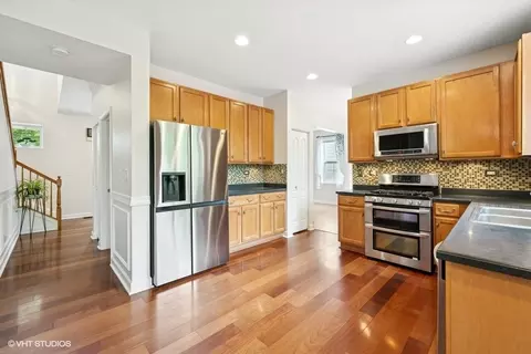 Kitchen - 2746 Middleton Ct, Aurora, IL 60503 photo 3 of 3