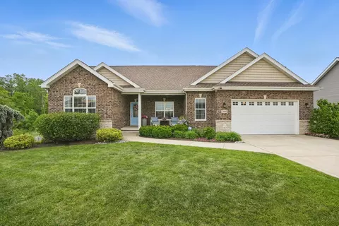 2440 Braeburn Pl, Schererville, IN 46375