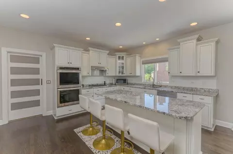Kitchen - 6205 Brookridge Dr, Plainfield, IL 60586 photo 5 of 5