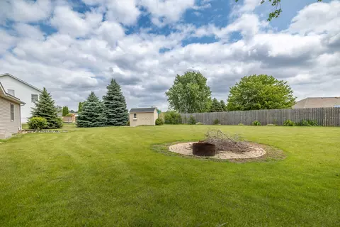 608 Cherry Tree Ln, Genoa, IL 60135 photo 30