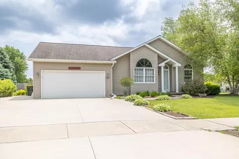 608 Cherry Tree Ln, Genoa, IL 60135 photo 37