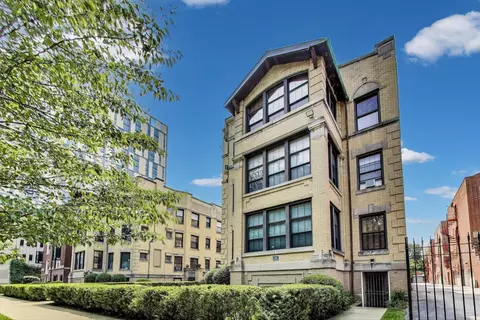 5520 S Cornell Ave #1S, Chicago, IL 60637