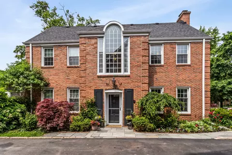 1414 Lincoln St, Evanston, IL 60201