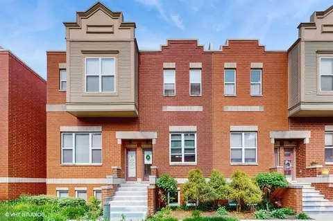 3649 W Cornelia Ave #C, Chicago, IL 60618