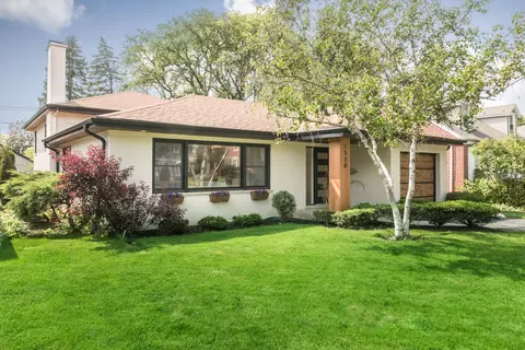 1528 S Ashland Ave, Park Ridge, IL 60068
