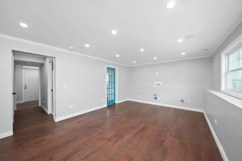 Living - 1012 Concord Dr, Bartlett, IL 60103 photo 6 of 6