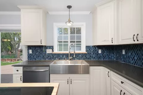 Kitchen - 1012 Concord Dr, Bartlett, IL 60103 photo 2 of 5