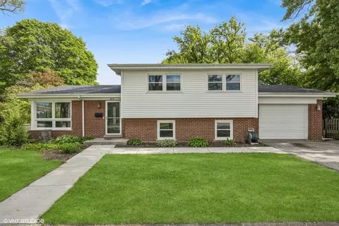 803 W Miner St, Arlington Heights, IL 60005