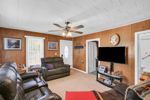 Living - 846 E Pells St, Paxton, IL 60957 photo 2 of 2