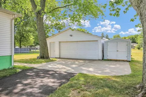 Exterior - 846 E Pells St, Paxton, IL 60957 photo 2 of 2