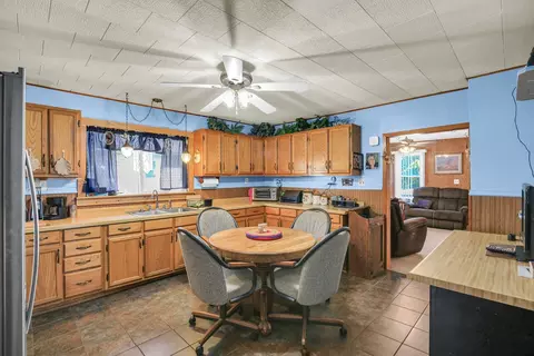 Kitchen - 846 E Pells St, Paxton, IL 60957 photo 1 of 2