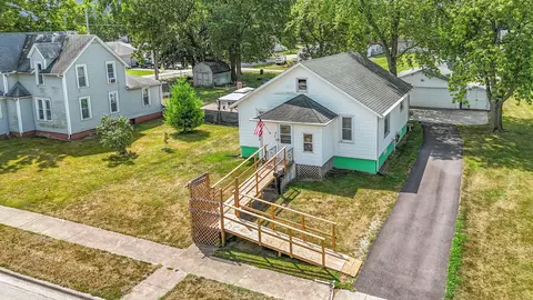 View/Area - 846 E Pells St, Paxton, IL 60957 photo 2 of 6