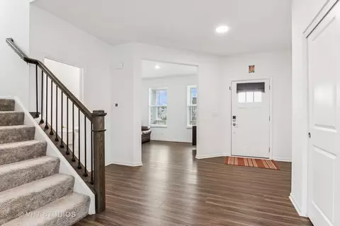 128 Hedgerow Dr, Elgin, IL 60124 photo 4