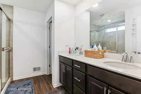 128 Hedgerow Dr, Elgin, IL 60124 photo 13