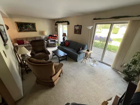 1096 Cascade Dr, Aurora, IL 60506 photo 12