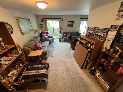 1096 Cascade Dr, Aurora, IL 60506 photo 8