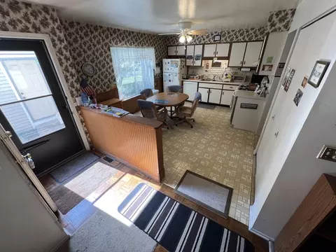 1096 Cascade Dr, Aurora, IL 60506 photo 5
