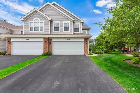 Exterior - 2040 Peach Tree Ln, Algonquin, IL 60102 photo 7 of 7