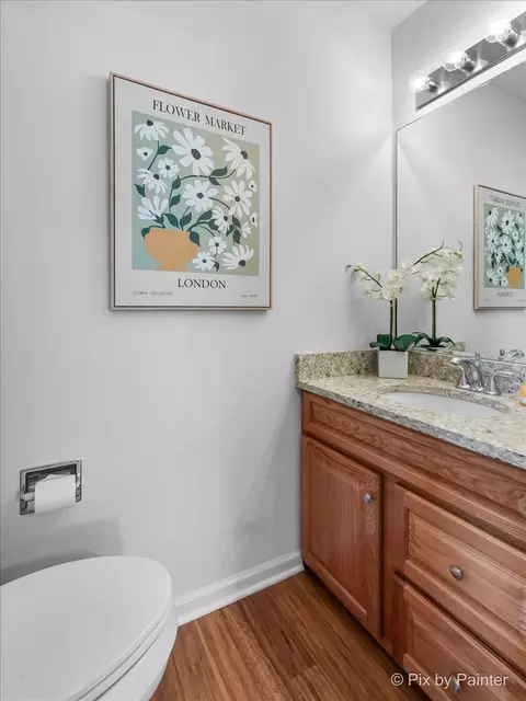 Bath - 2040 Peach Tree Ln, Algonquin, IL 60102 photo 3 of 3
