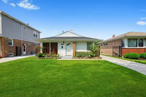 7830 S Kolmar Ave, Chicago, IL 60652