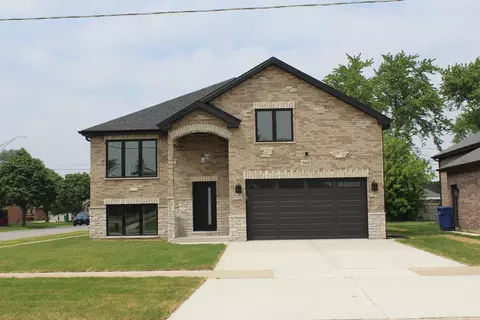 5660 W 83rd Pl, Burbank, IL 60459