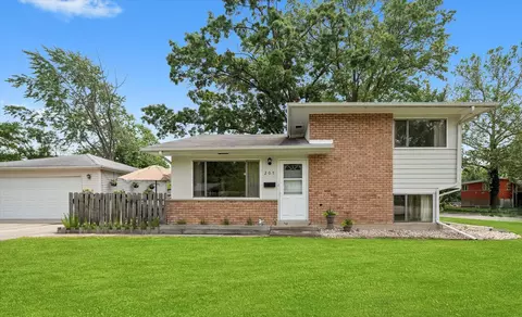 205 Westwood Dr, Park Forest, IL 60466