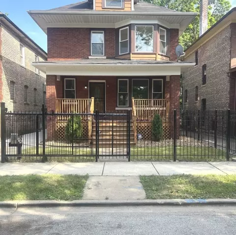 2627 E 74th Pl, Chicago, IL 60649