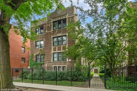 2017 W Farragut Ave #1, Chicago, IL 60625