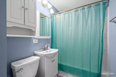 1280 Victor Ave, Elgin, IL 60120 photo 10